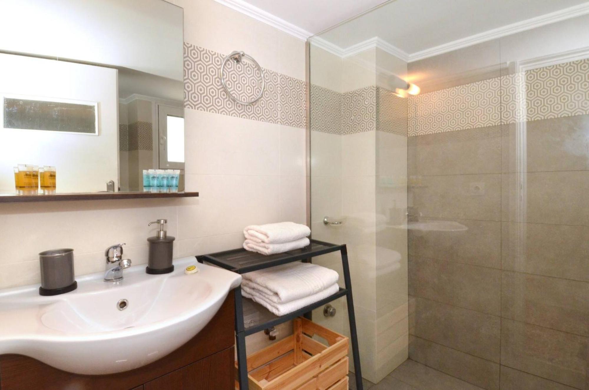 Exarchia, A Nice And Cozy Apartment Athena Bagian luar foto